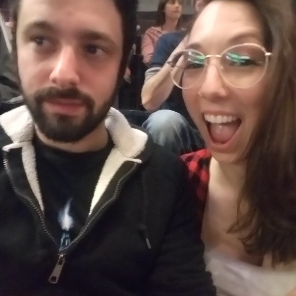 Meet your Posher, Amanda - Picture 2 of 2